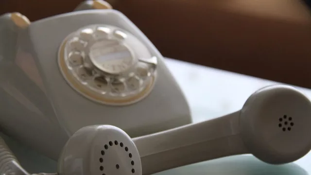 Del teléfono fijo a la “canasta tecnológica”… estar comunicados nos cuesta $ 36.000 por año