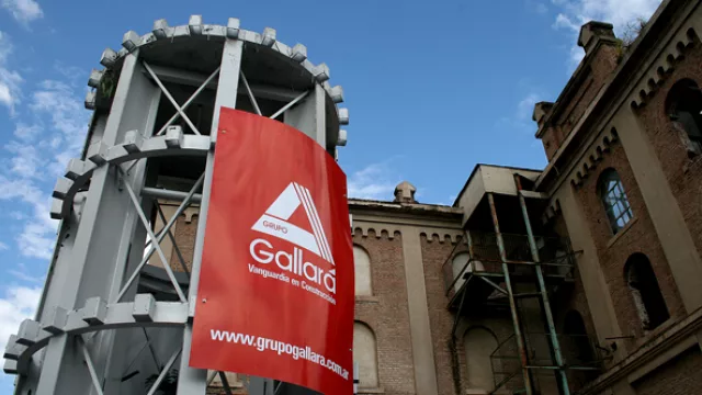 El primer tramo de 4 metros llegó al predio de la ex Cervecería Córdoba