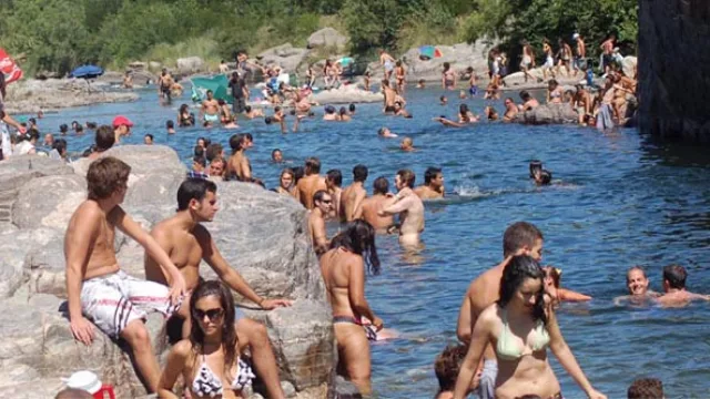 La Semana Santa récord para el turismo dejó más contentos a hostels y aparts (gracias a Arjona y a Cita con la Vida)