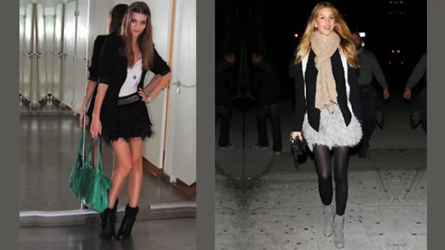 Minifaldas con plumas, muy chic para salir a la noche, ambas con blazer y botinetas.