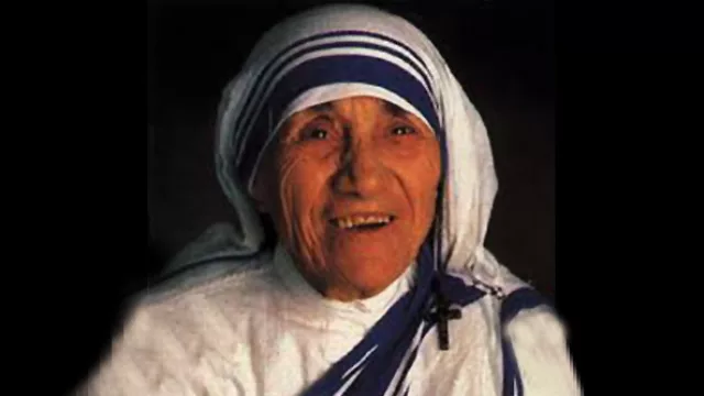 Madre Teresa de Calcuta: monja católica de orígen albanés, fundó las Misioneras de la Caridad de Calcuta en 1950.