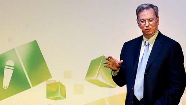Eric Schmidt durante su presentación en el MWC