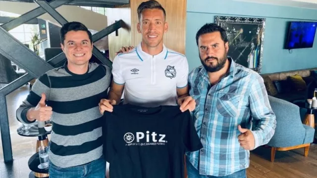 Nicolás Vikonis (Uruguay) y Rafael Sánchez, cofundador de Pitz.