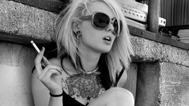 Rosario Castellanos, Pasaporte