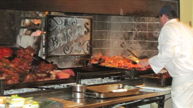 Uruguay: Comer parrillada (para 2) en Punta del Este te puede costar entre US$ 20 y US$ 50