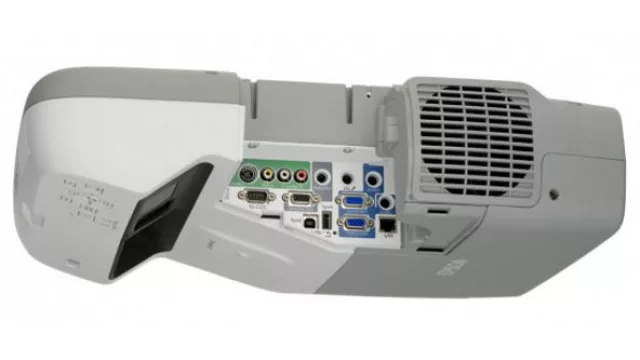 El proyector y pantalla interactiva de Epson
