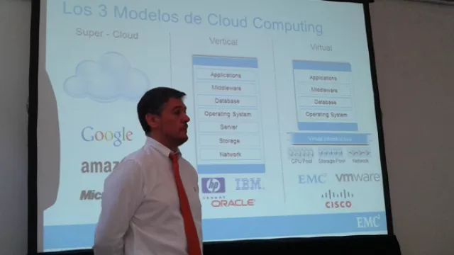 Guillermo Moya, country manager de EMC para Chile contándonos lo que se viene en cloud