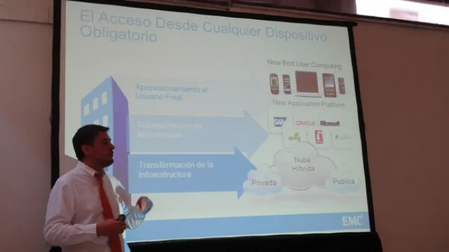 Guillermo Moya, country manager de EMC para Chile contándonos lo que se viene en cloud