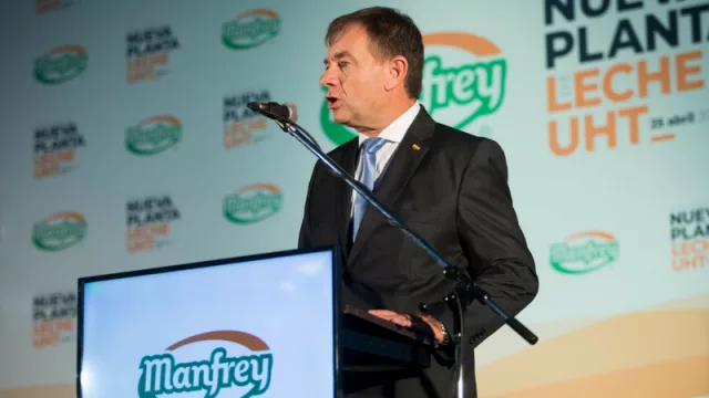 Y el "Empresario Líder 2011" de la Siglo 21 es...