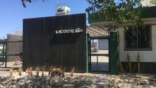 Fábrica de Lacoste en San Juan.