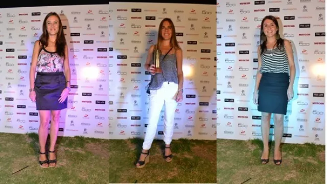 7) Falda lapiz cintura alta, top seda estampada y plataformas con moños 8) Babuchos pinzados y top de gasa simil animal print 9) Falda lapiz cintura alta y top a rayas marinero