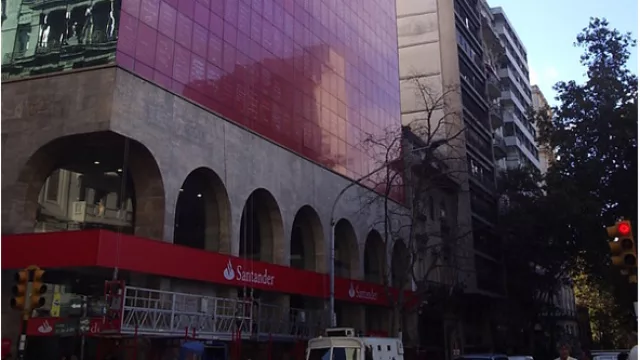 Uruguay: Santander araña el 30% del mercado en actividad y volumen de negocios