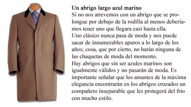 Un abrigo largo azul marino