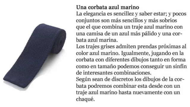 Una corbata azul marino