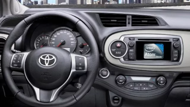 Toyota + Intel. Una alianza para potenciar el “auto online”