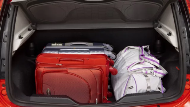 Un baúl de 290 litros mejora los espacios de carga en todas las versiones del Nuevo Palio.