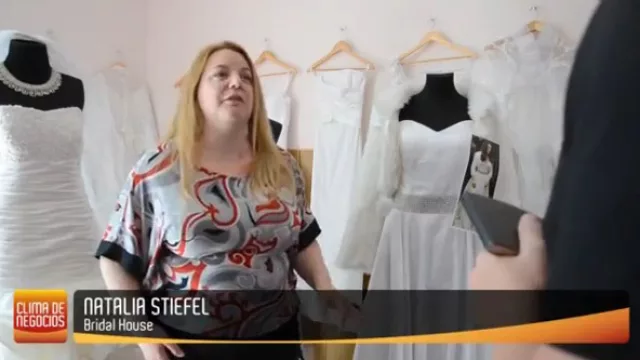 Estamos aquí reunidos...