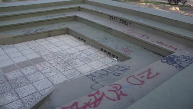 Un clásico no exclusivo de Plaza España: grafitis urbanos