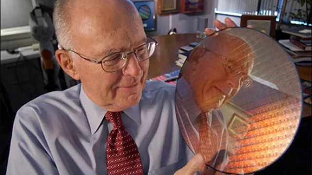 Intel supera al propio Moore