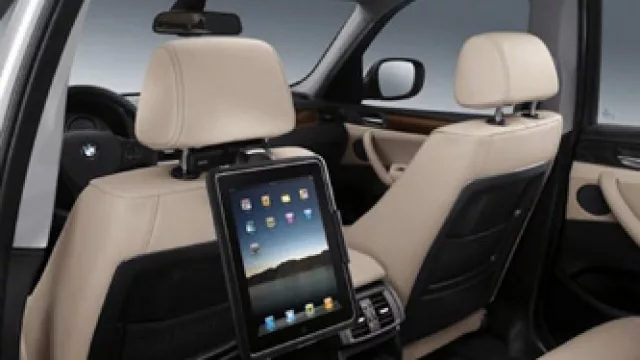 Chile: ¿Qué prefieres que sea barato: la tecnología y los autos o la educación y la salud?