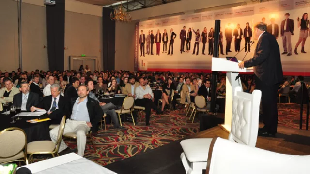 Más de 700 emprendedores o futuros empresarios se dieron cita en el evento