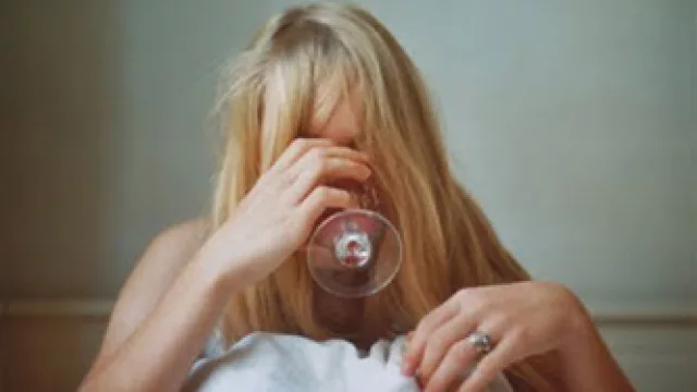 Karen Valladares, Visita a la tierra baldía