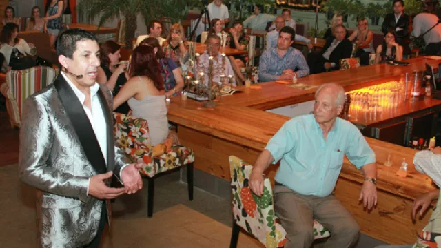 A´Gustino se saca el Cueros y se pone telas: ya vendió 60% de sus 25.000 prendas