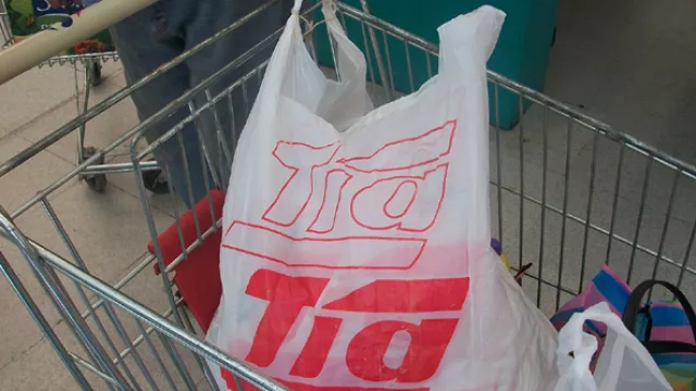 En Córdoba Casa Tía supo tener míticos locales (Rivera Indarte, Humberto Primo, Av. Colón, etc.)