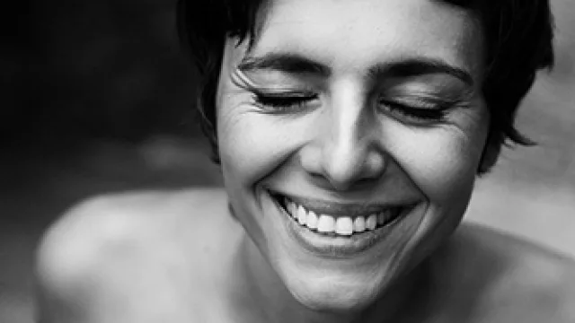 Laura Canoura, Mujeres como yo