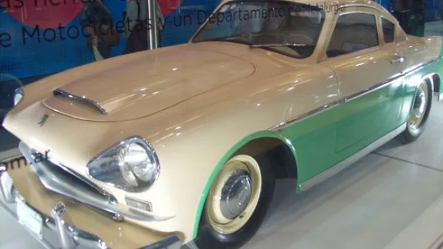 En exposición el "auto justicialista", no faltan los recuerdos alusivos al General