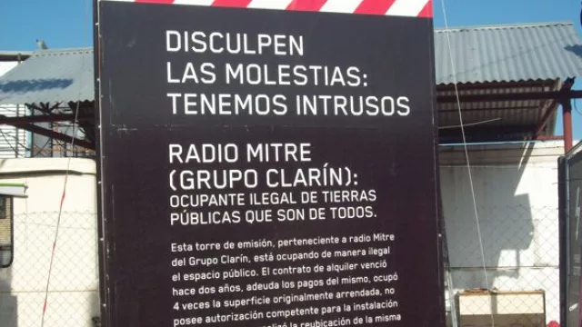 La pelea Gobierno-Clarin no se quedó afuera de Tecnópolis