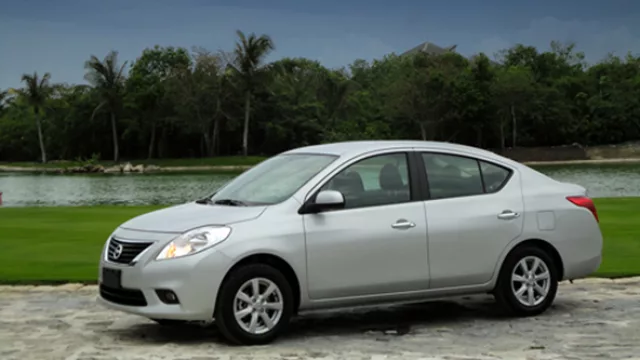 Versa. Versión tricuerpo del Micra