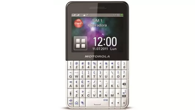 Con el MotoKey XT crece la categoría de smartphones light