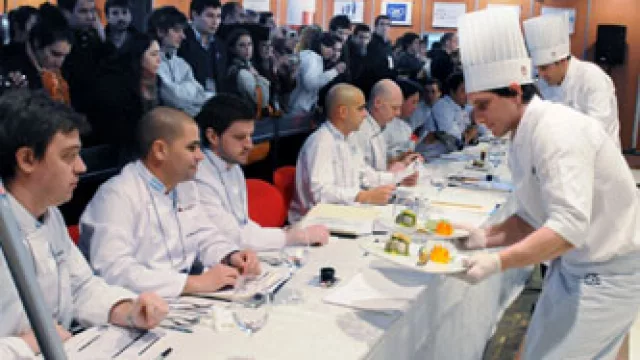 El restó Cruz de los Vientos se quedó con el premio en gastronomía en Hotelga 2011