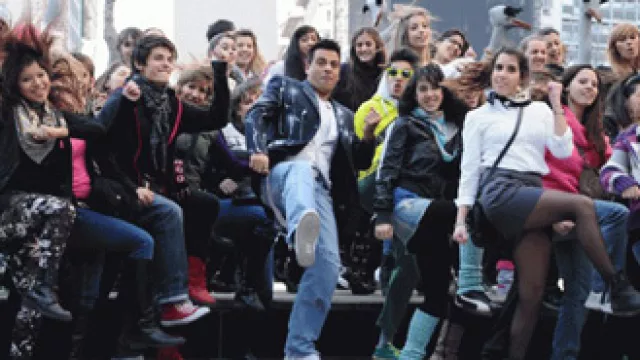 Knorr sacó avestruces al centro porteño