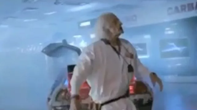 El Doc Brown, en su DeLorean, perdidos en Baires