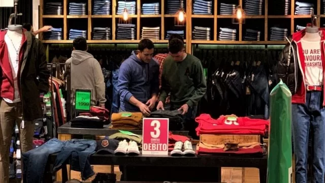 Pagar en cuotas con tu tarjeta de débito ya es posible: cómo funciona Go Cuotas (en más de 8.000 comercios físicos y digitales)