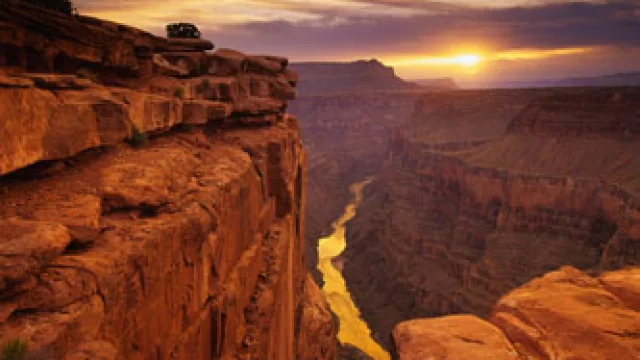 Después de las quinceañeras, ahora Toselli también lleva a los padres a EE. UU.