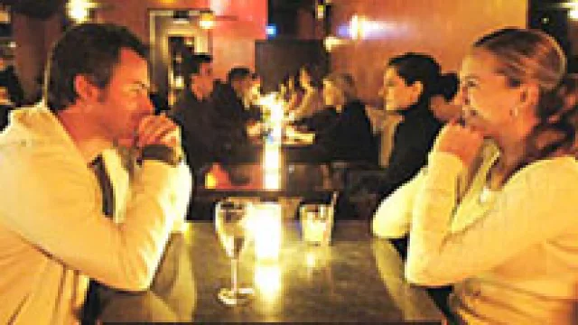 Si usté, no está, ni comprometida ni casada ni nada... ¡ronda de citas en Córdoba!