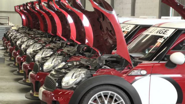 Los autos, a la espera de la prueba