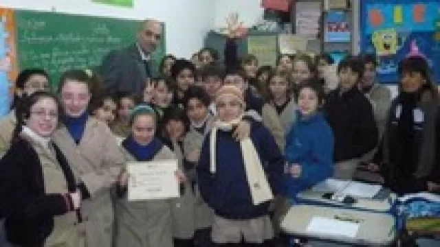 Aprendiendo a emprender en el medioambiente (by Fundación Junior Achievement)