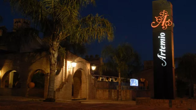 Artemio a las brasas recupera un histórico enclave gastronómico (y una cava sin par)