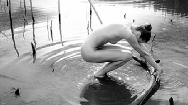 Angela Torrijo, Descamisao