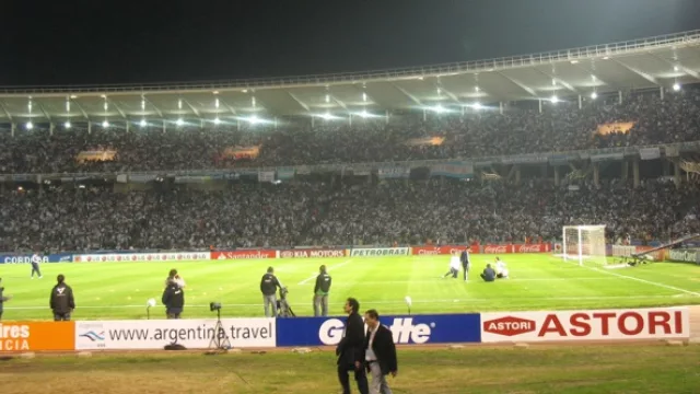 El otro partido: las marcas y los negocios que dejó el paso de la Selección por el Mario Kempes