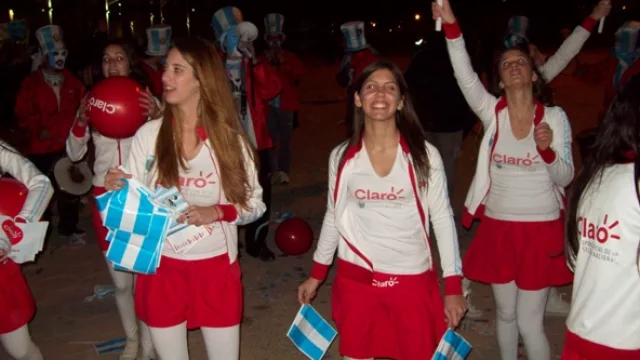 La murga de Claro con sus chicas...