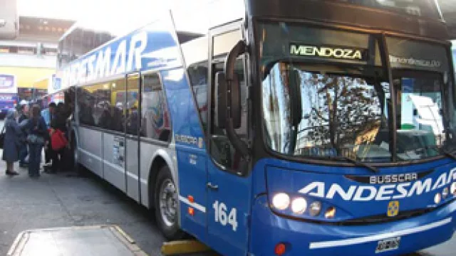 Andesmar llega desde Argenina a Chile para unir Santiago con Lima