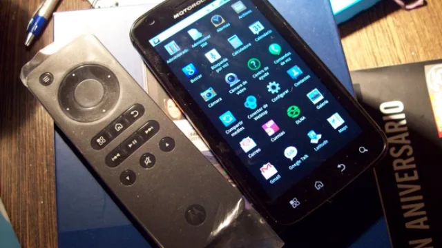 El menú de aplicaciones y el control remoto del Atrix