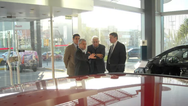 Recorriendo las instalaciones