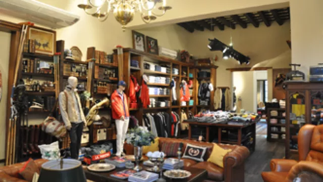 Abrió la primera casona del interior del país de La Martina