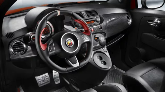 Interior “Racing” del Abarth 695